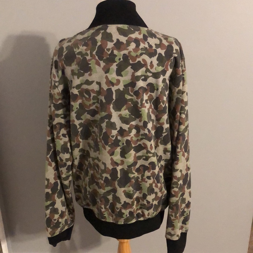 Brooklyn Cloth Snap Up Crew Neck - Picture 2 of 3
